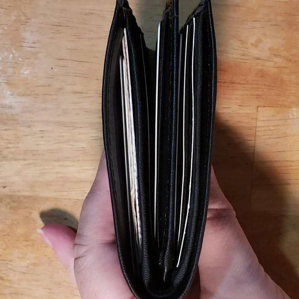 🆕Steve Madden Mens Slim Leather Wallet with Extra Capacity Attached Flip Pocket